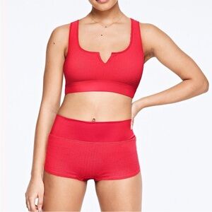 PINK Victoria's Secret Red-Orange Seamless V-Notch Sports Bra